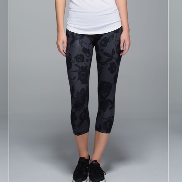 Lululemon Wunder Under Crop Full-On Luxtreme - Picture 11 of 12